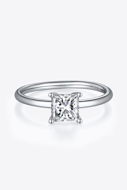 Dazzling 1 Carat Moissanite Solitaire Ring in Sleek 925 Sterling Silver Setting