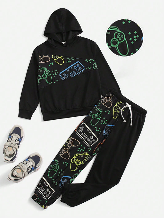 Ultimate Gamer Set: Boys' Gamepad Print Hoodie & Drawstring Sweatpants