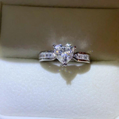 Elegant 1 Carat Moissanite 925 Sterling Silver Ring with Sparkling Heart-Shaped Centerstone and Baguette Side Stones