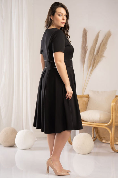 Plus size dress model 178555 Karko