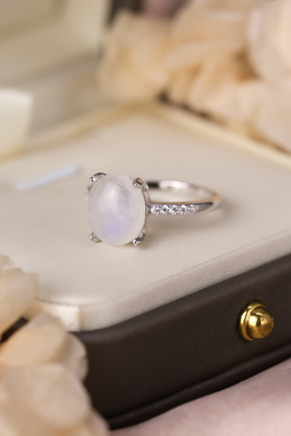 High Quality Natural Moonstone 925 Sterling Silver Side Stone Ring - KevRow5760